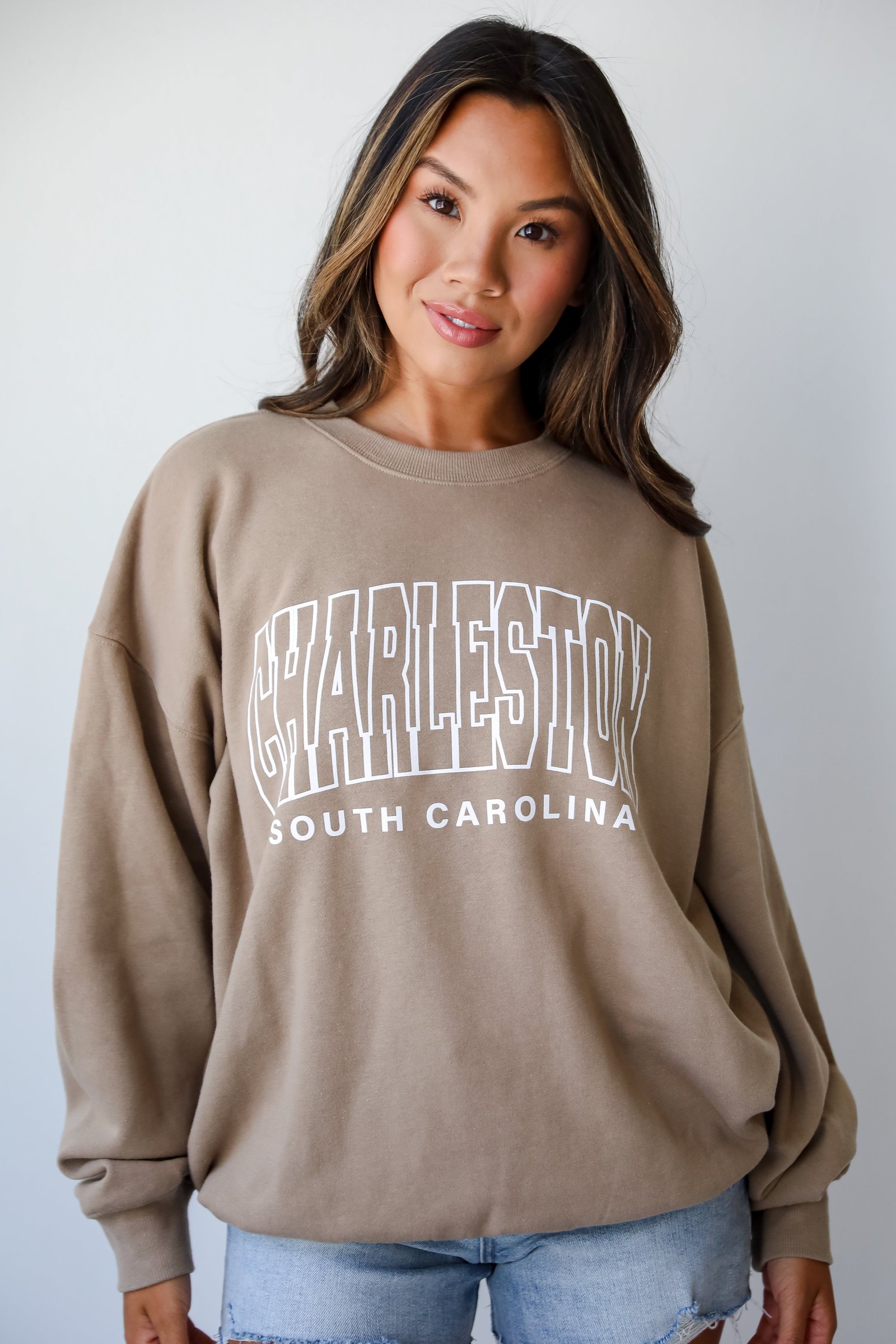 Tan Charleston South Carolina Sweatshirt AL8